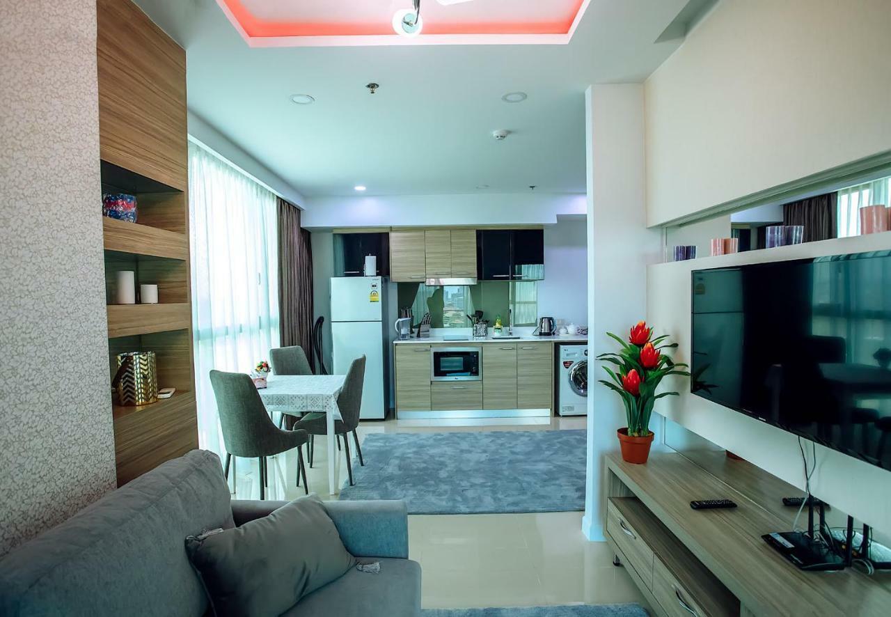 Dusit Grand Condo View Jomtien Beach Extérieur photo
